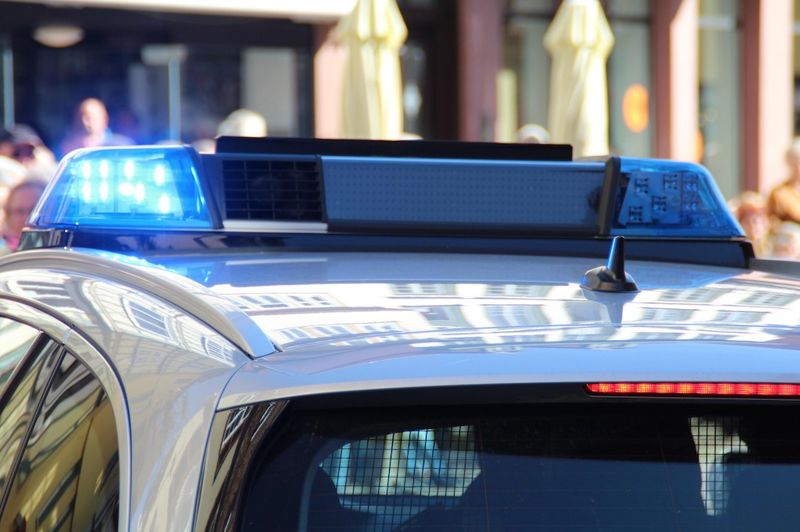 Polizia Foto di Yildiray Yücel Kamanmaz da Pixabay