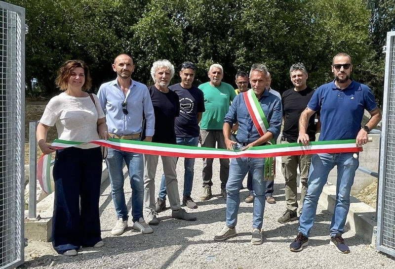 Taglio nastro