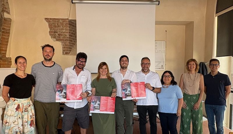 Foto di gruppo presentazione Festa della Musica 2026