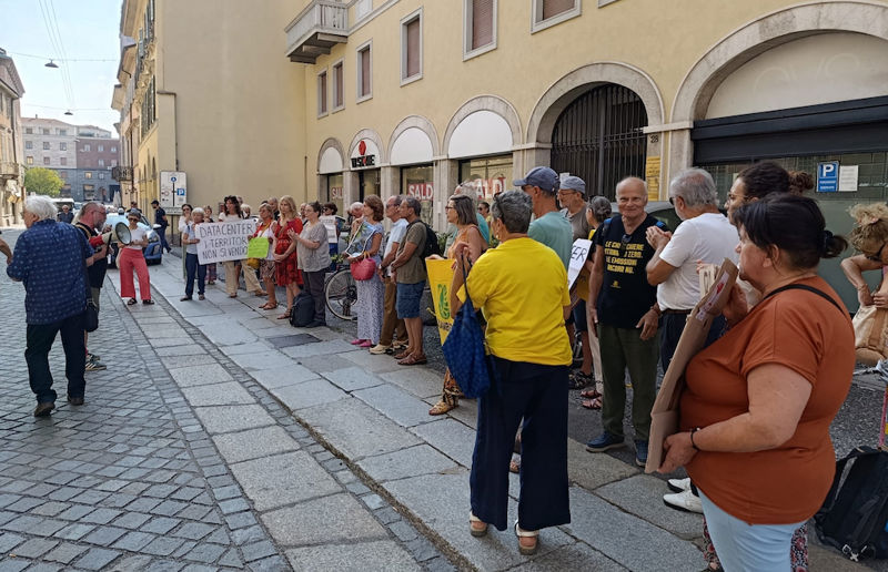 Presidio contro il data center di Pozzaglio